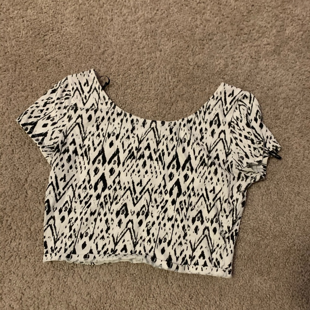 Crop top